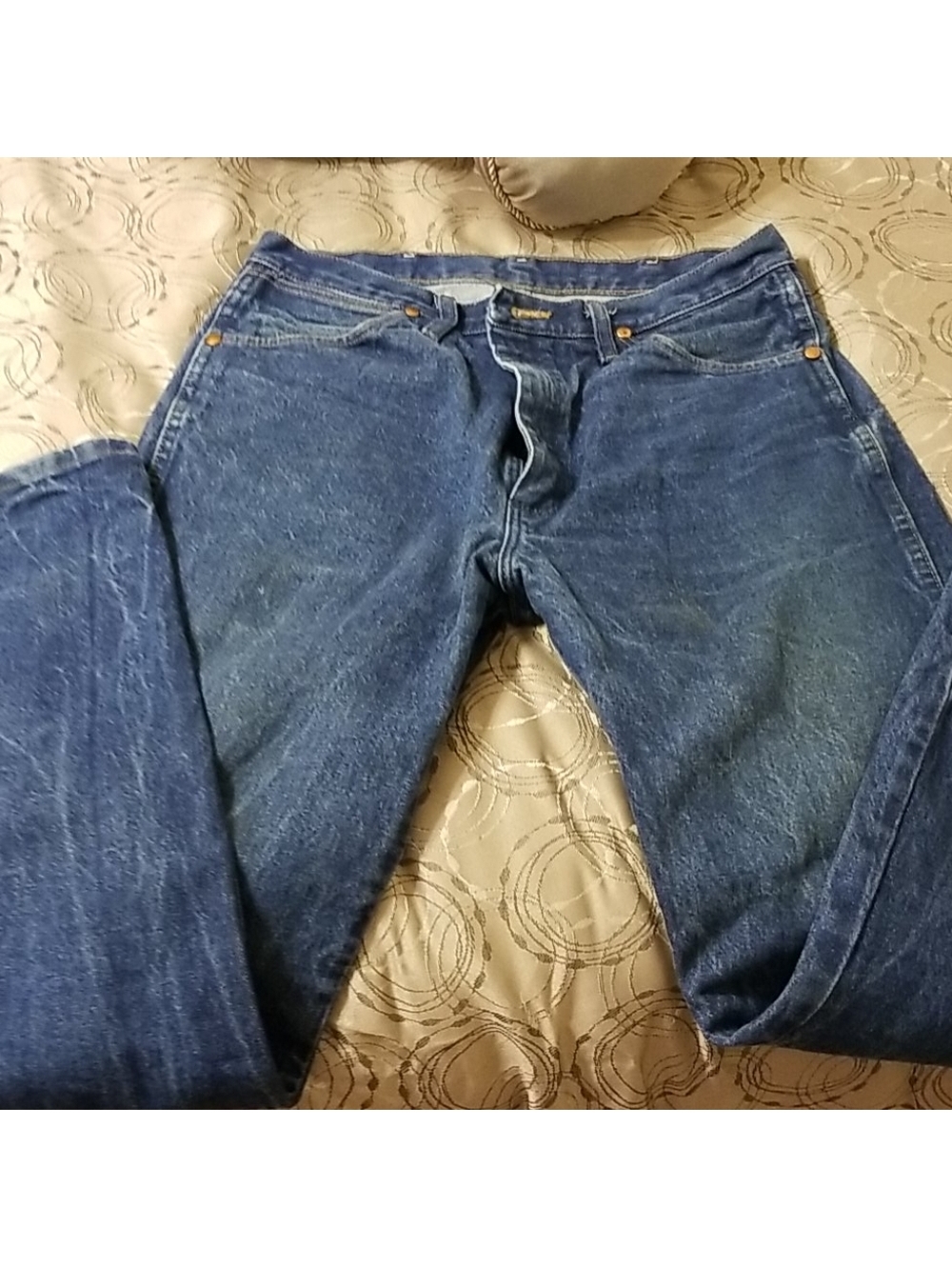Wrangler Men's Blue Straight Jeans Size 34x33, Fair Condition with Light Stains